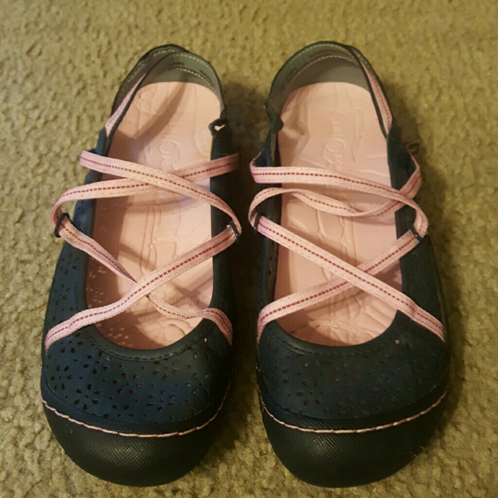 J-41 Adventure vegan strappy sandals 8M